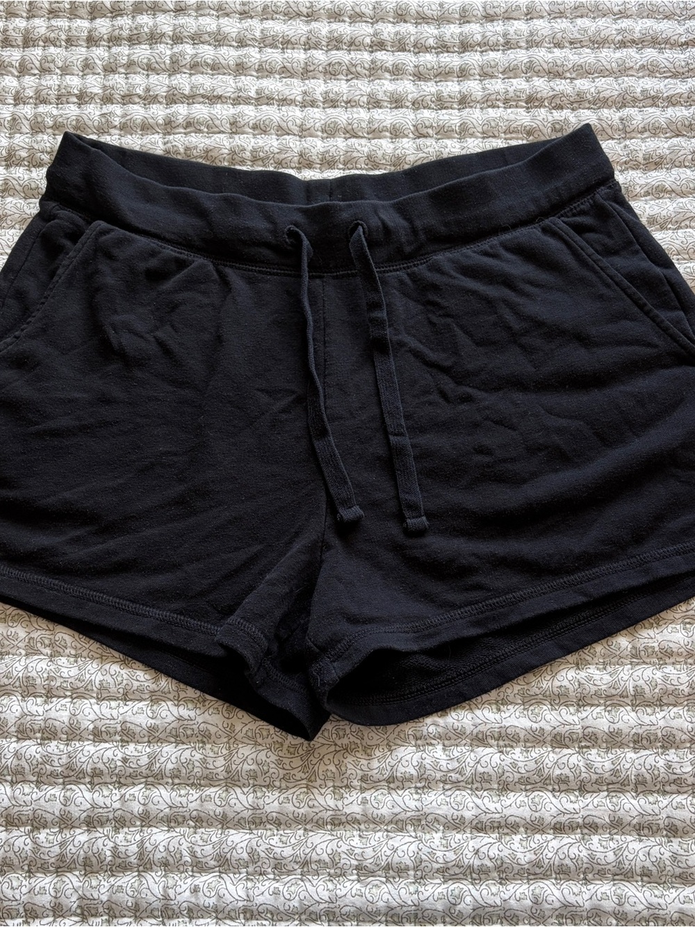 Old navy Women's Black Drawstring Lounge Shorts